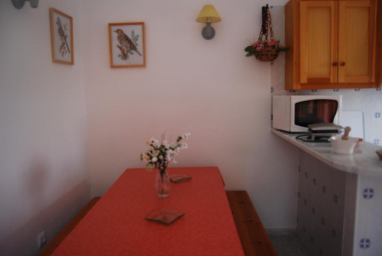 Apartamento Es Pins Cala Blanca  Habitación foto